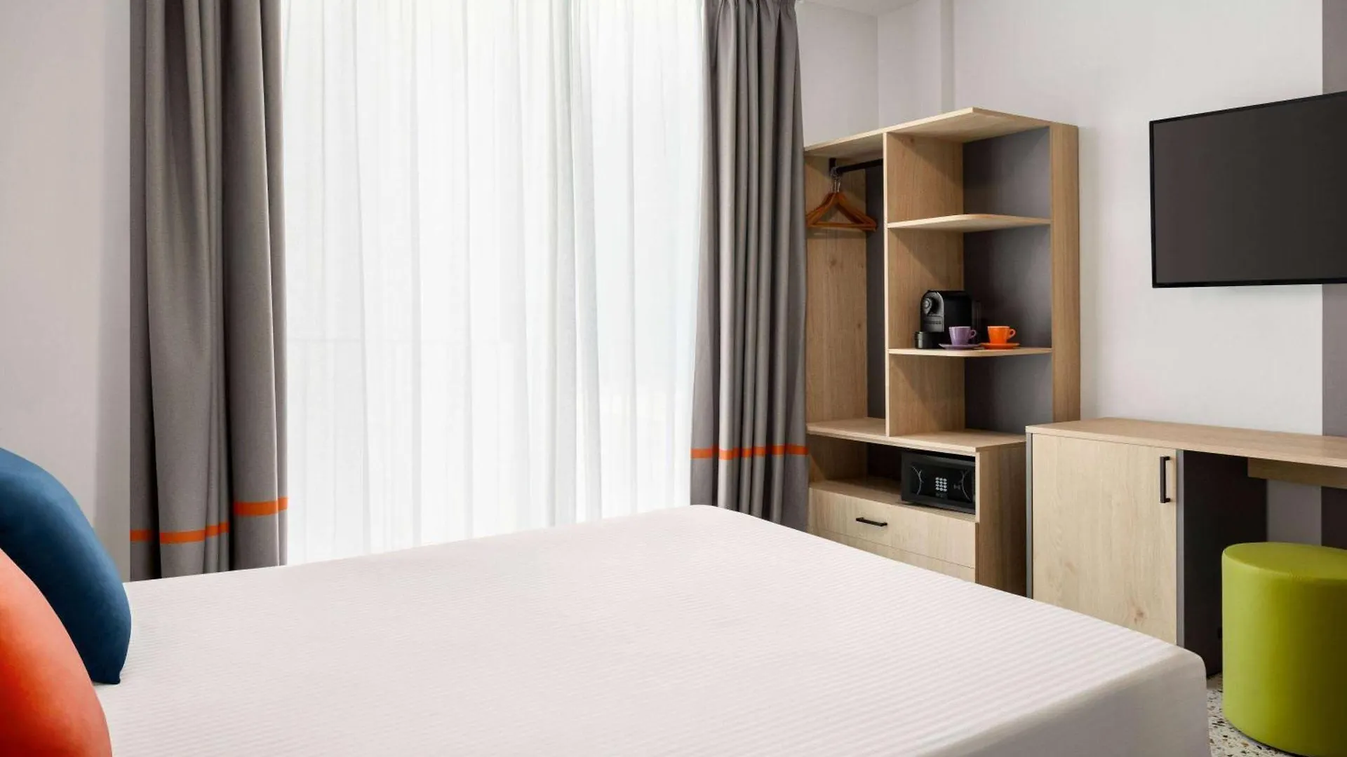 Quadro Hotel, Trademark Collection By Wyndham San Ġiljan 3*,