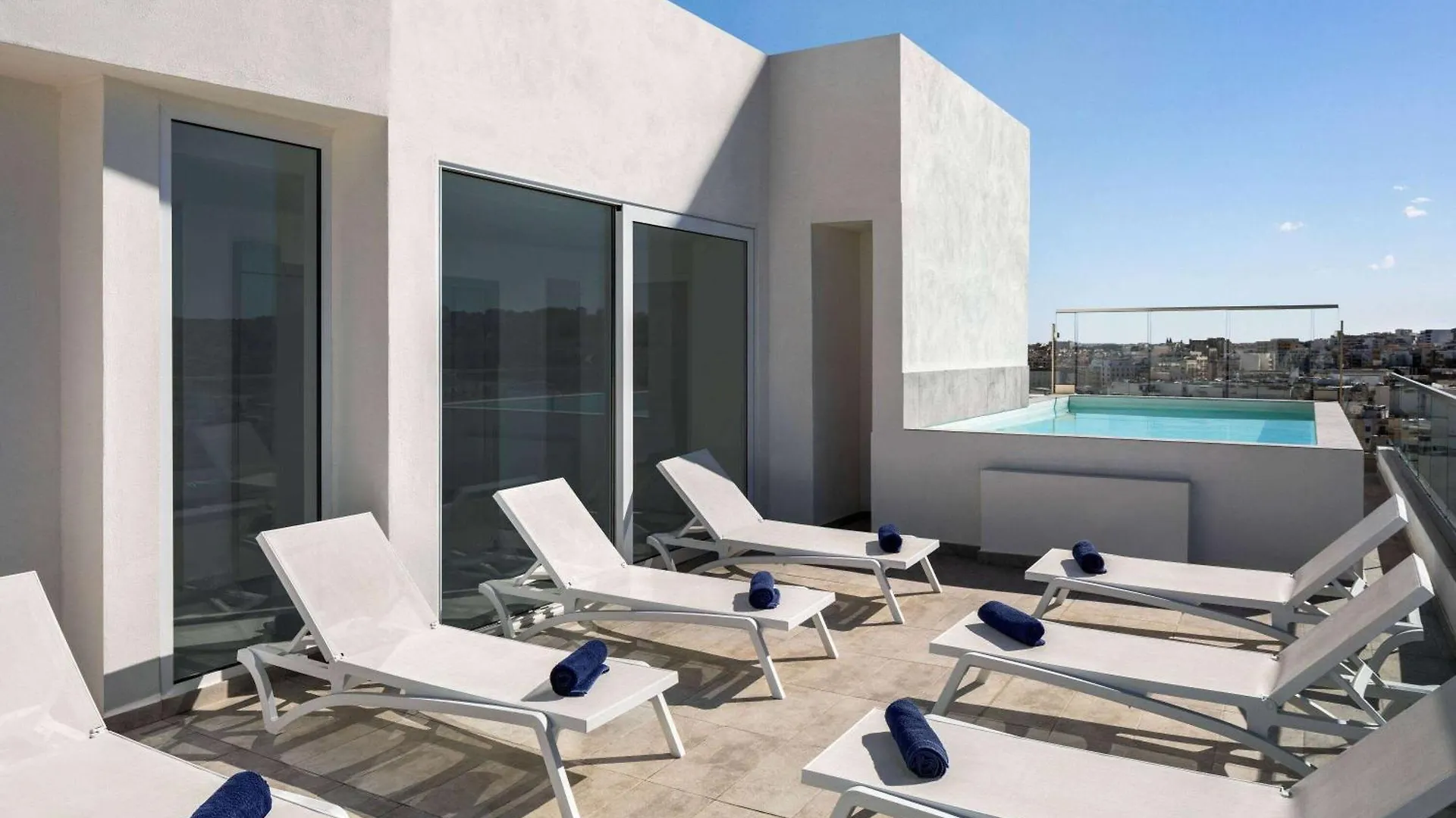 Saint Julian's Quadro Hotel, Trademark Collection By Wyndham מלון Saint Julian's